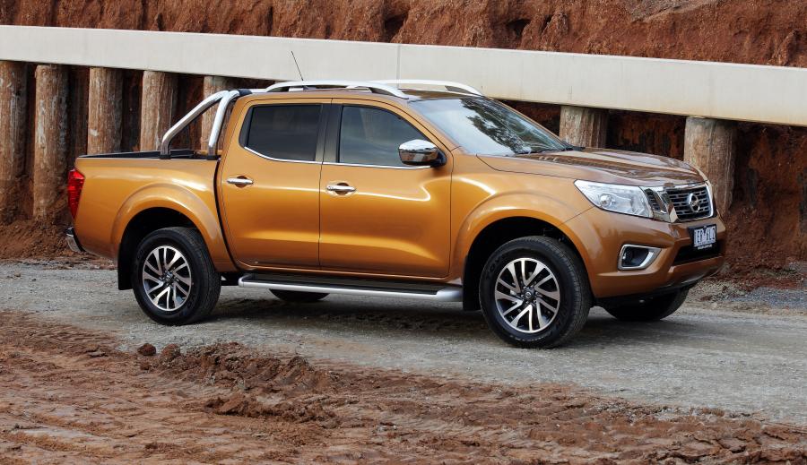  Nissan NP300 Navara Double Cab 2015 года  (AU) (фото 4 из 30)